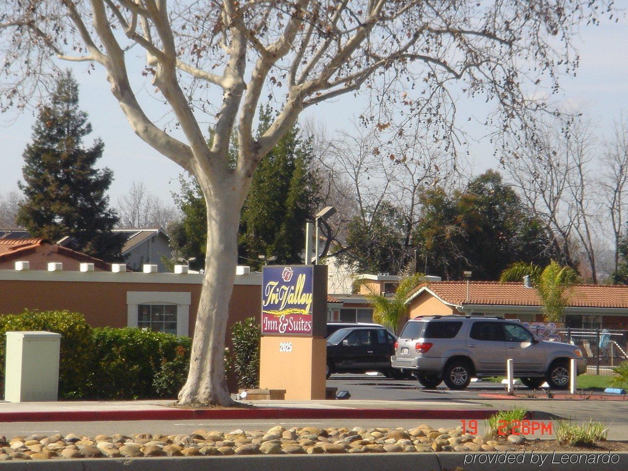 Tri-valley & Motel 2*